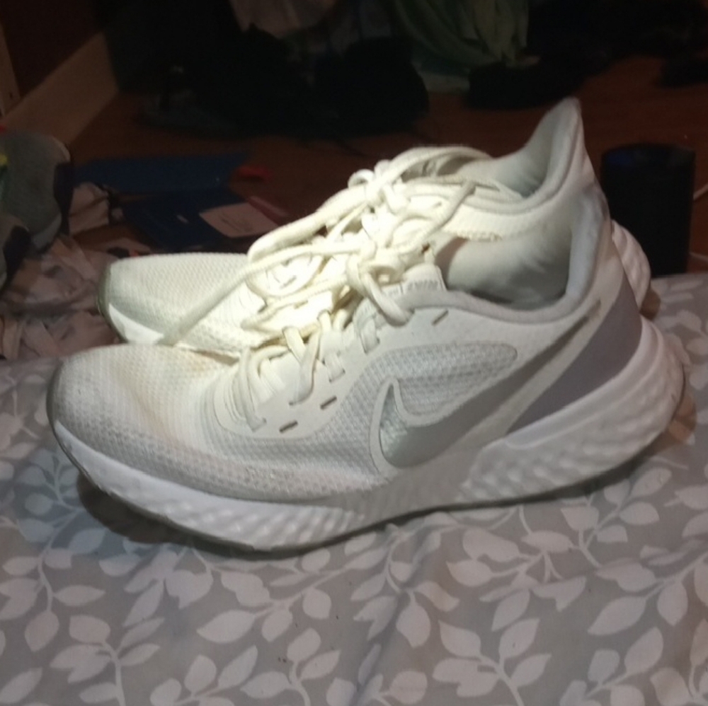 Nike Revolution 5 Running Shoes